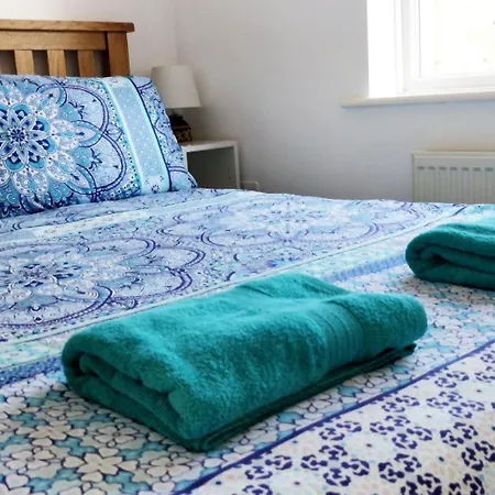 Avalon Retreat Self Catering Vegetarian Accommodation In The Heart Of Glastonbury Exterior photo