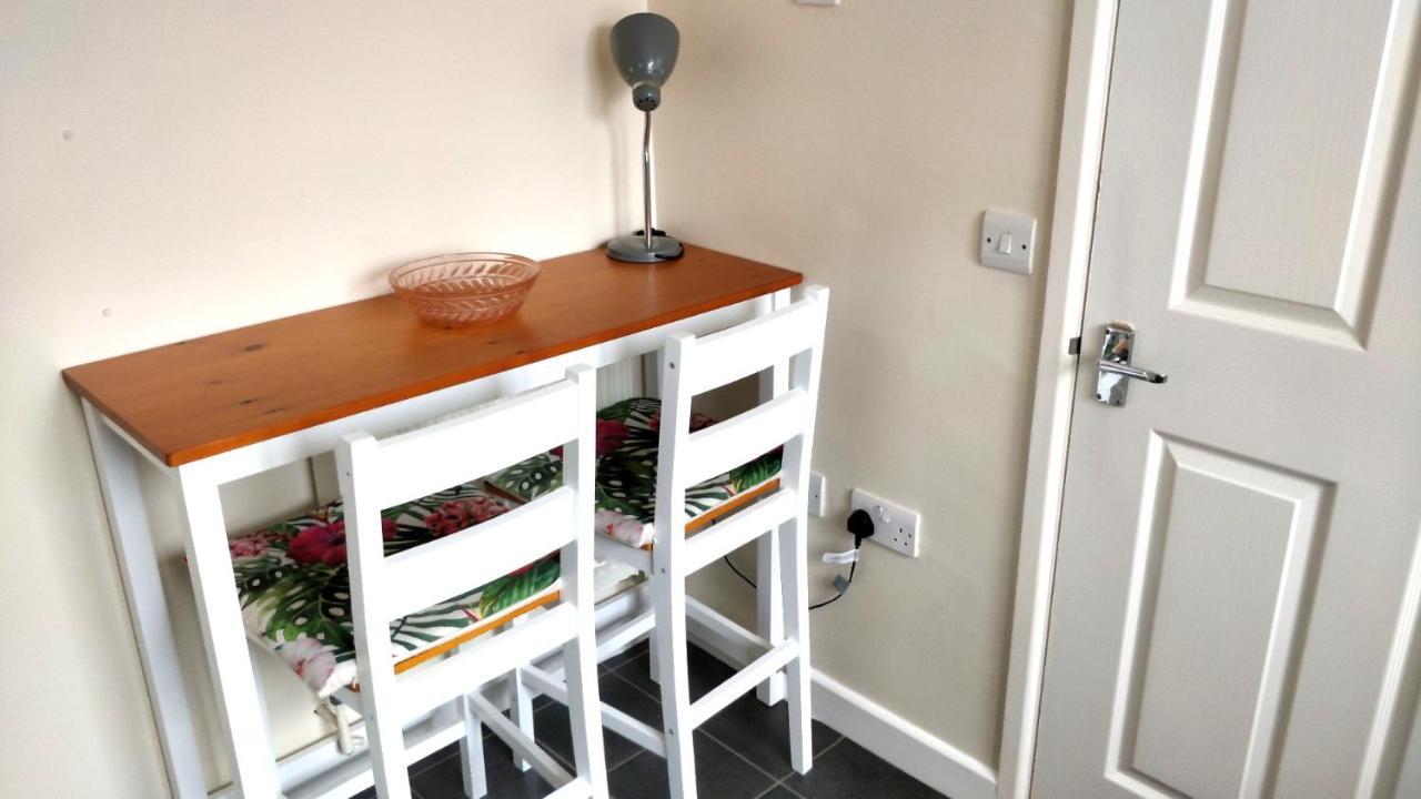 Homestay Avalon Retreat Self Catering Vegetarian In The Heart Of Glastonbury